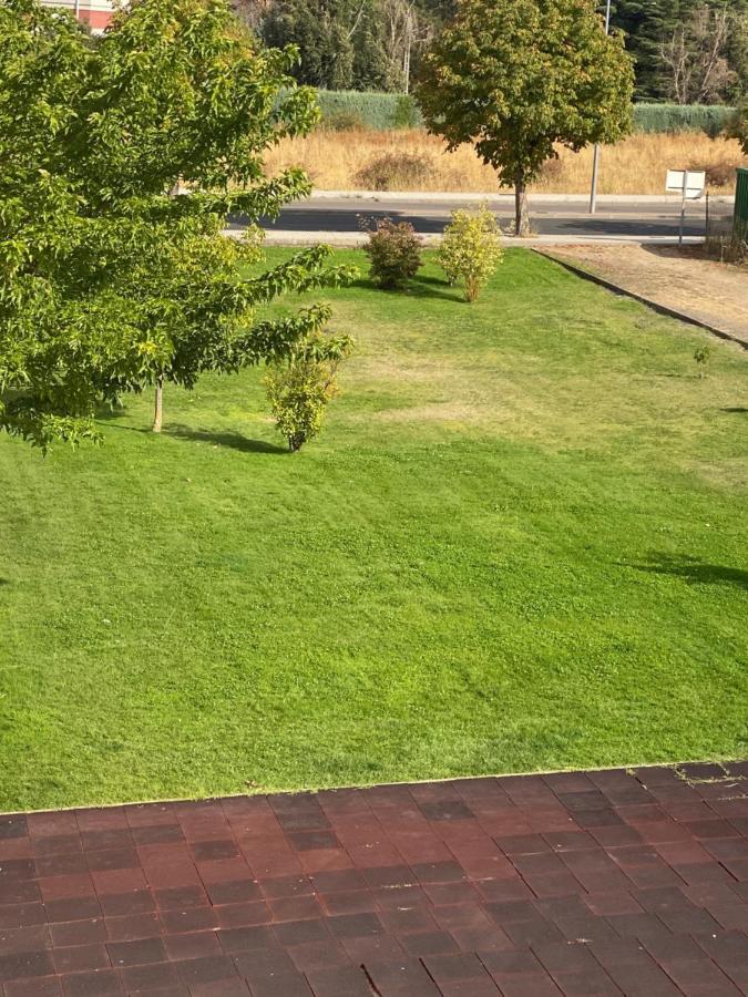 Apartamento Ideal A La Entrada De Salamanca !!! Santa Marta de Tormes Bagian luar foto